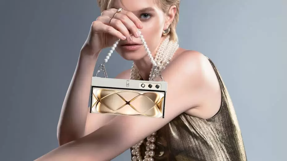 Honor V Purse Stuns at IFA Berlin, Introducing Honor's "Fashion" Smartphone Concept